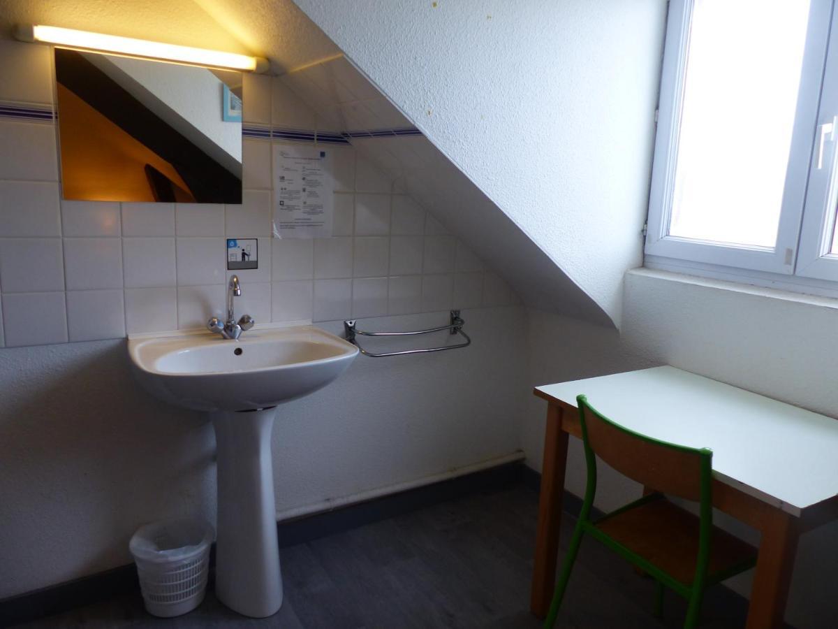 Auberge De Jeunesse Hi Pontivy Esterno foto