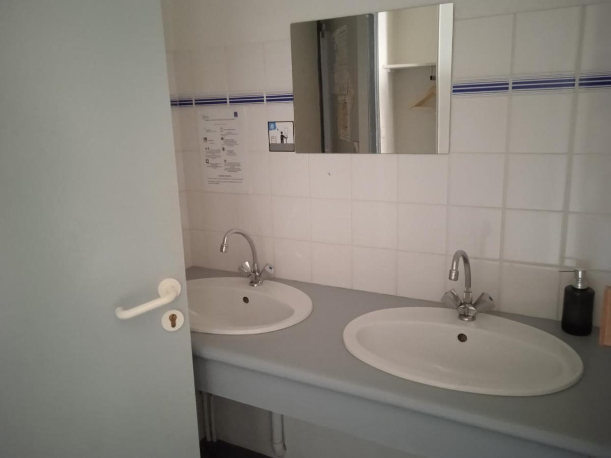 Auberge De Jeunesse Hi Pontivy Esterno foto