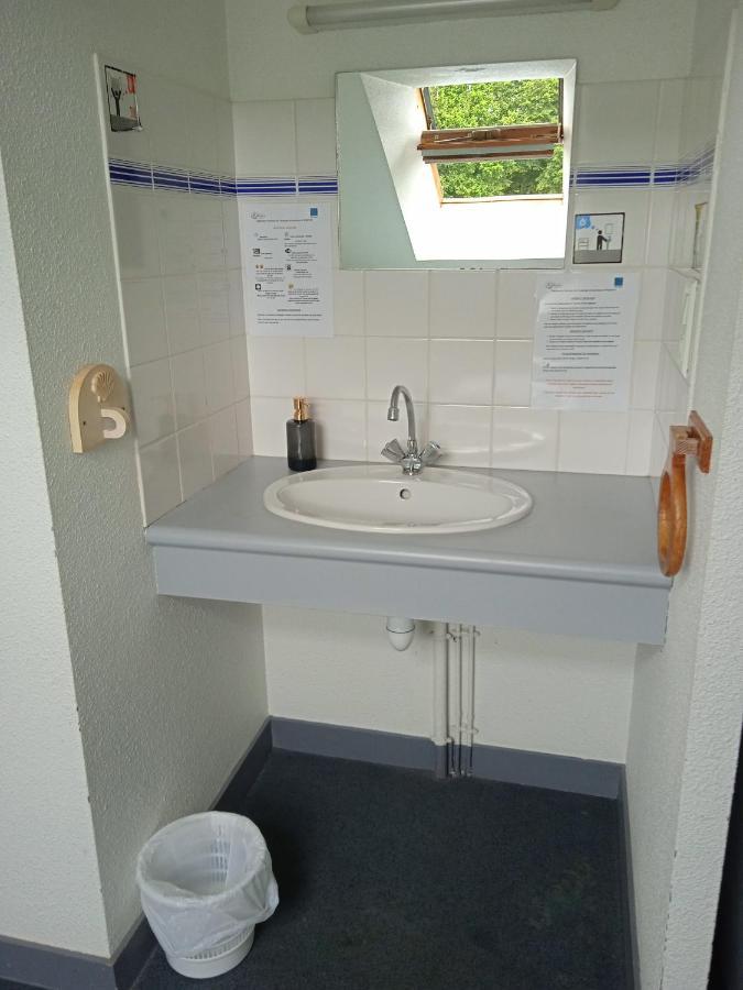 Auberge De Jeunesse Hi Pontivy Esterno foto