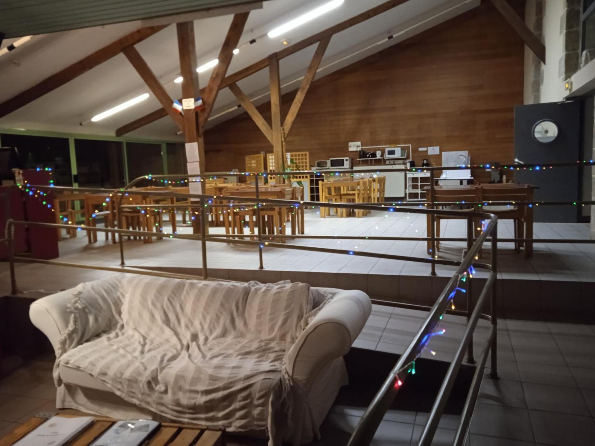 Auberge De Jeunesse Hi Pontivy Esterno foto